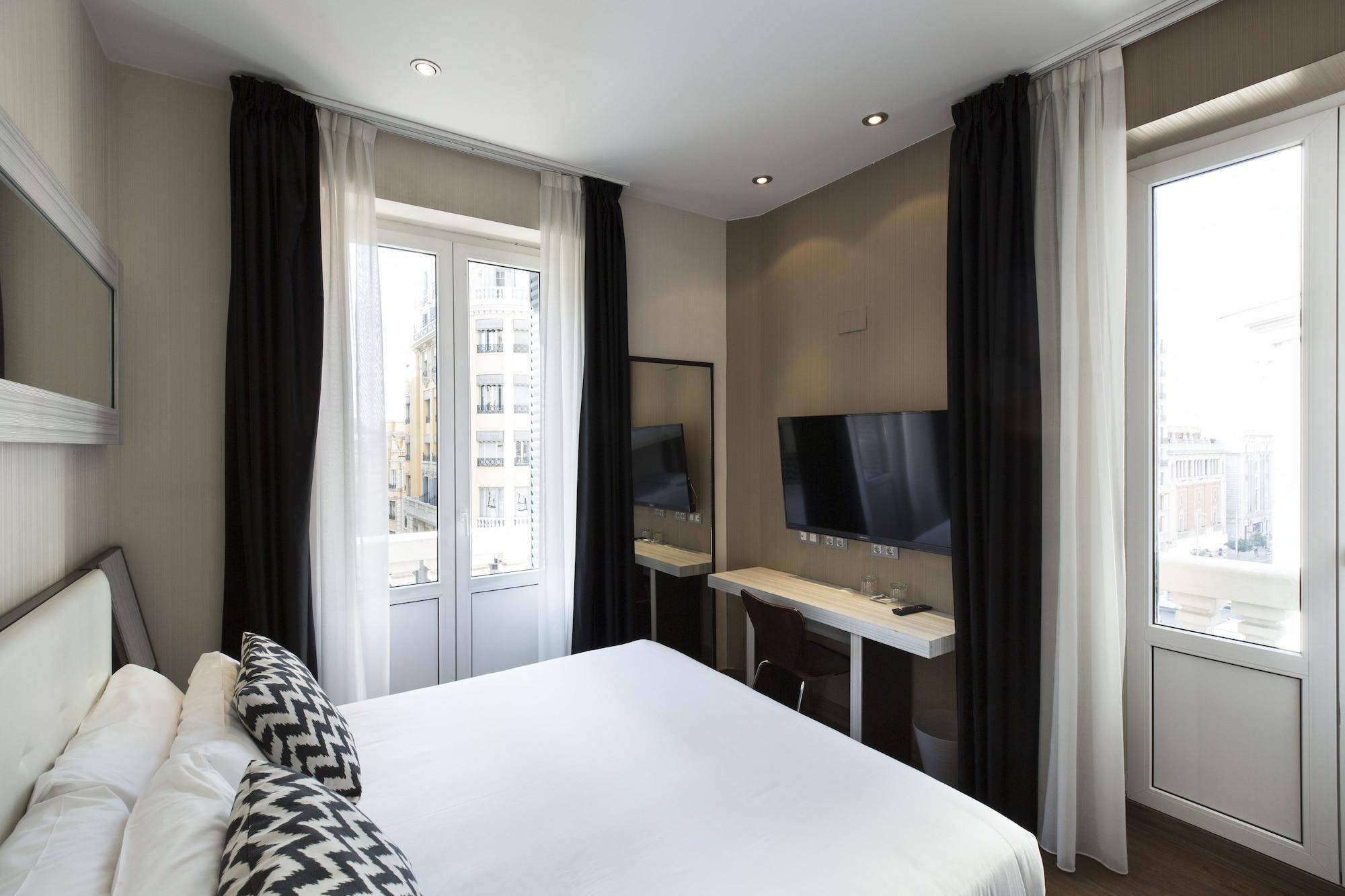 Petit Palace Triball Мадрид Екстериор снимка